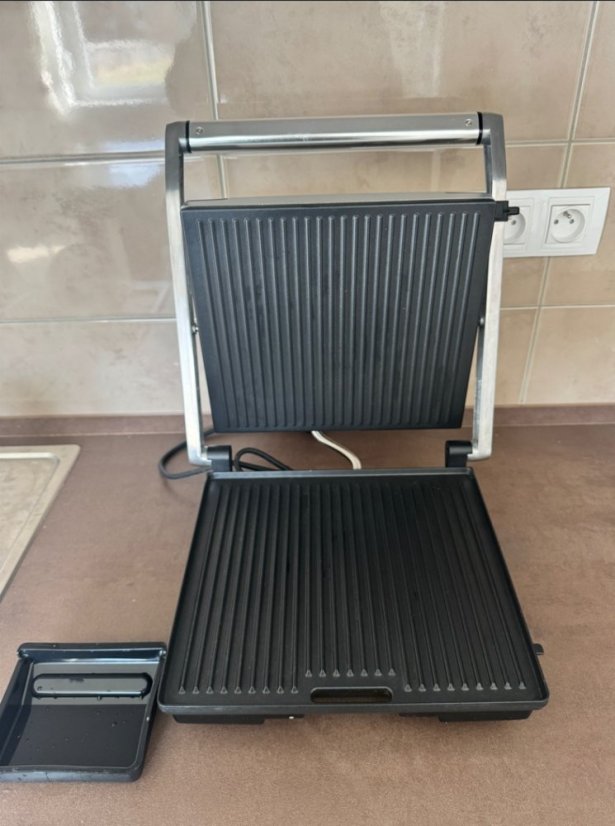 Kontaktní gril panini Cool Touch - Outlet - DOMO DO9225G/B