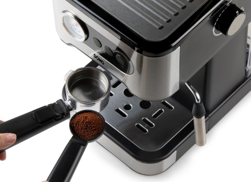 Espresso kávovar pákový - čierny - DOMO DO1138K