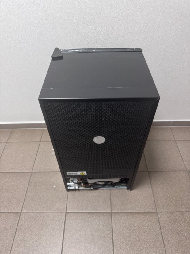 Lednice s mrazákem - černá - Outlet - PRIMO PR177FR/B1