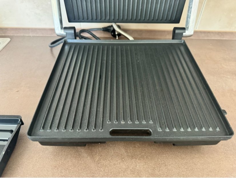 Kontaktní gril panini Cool Touch - Outlet - DOMO DO9225G/B