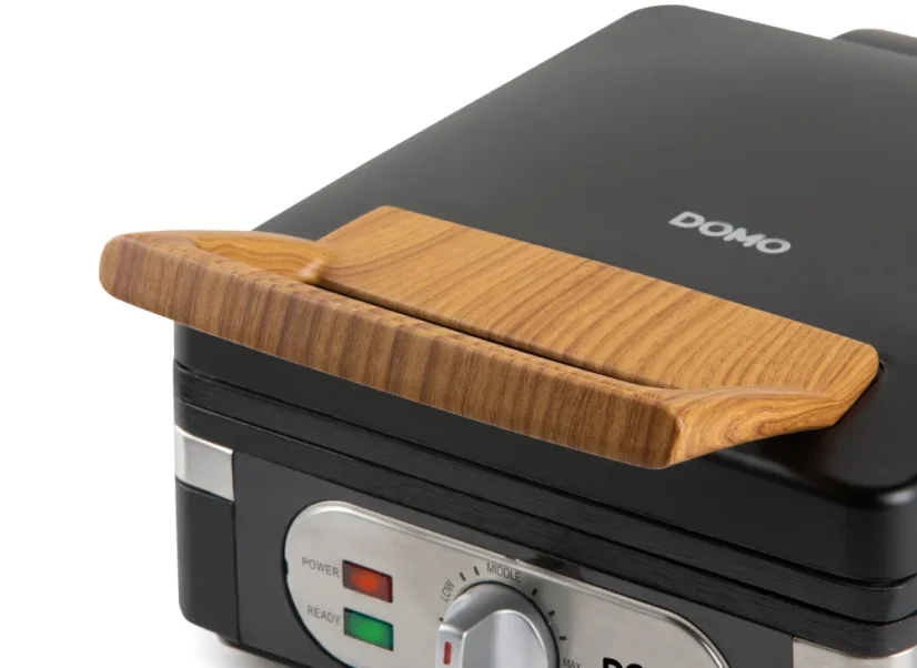 Vaflovač 4x7 s termostatem - černý - DOMO DO9275W