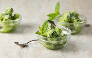 Osvěžující mátová zmrzlina