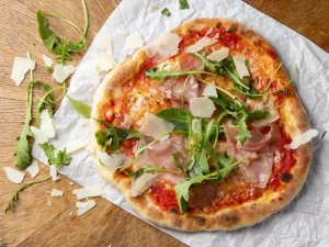 Pizza prosciutto crudo