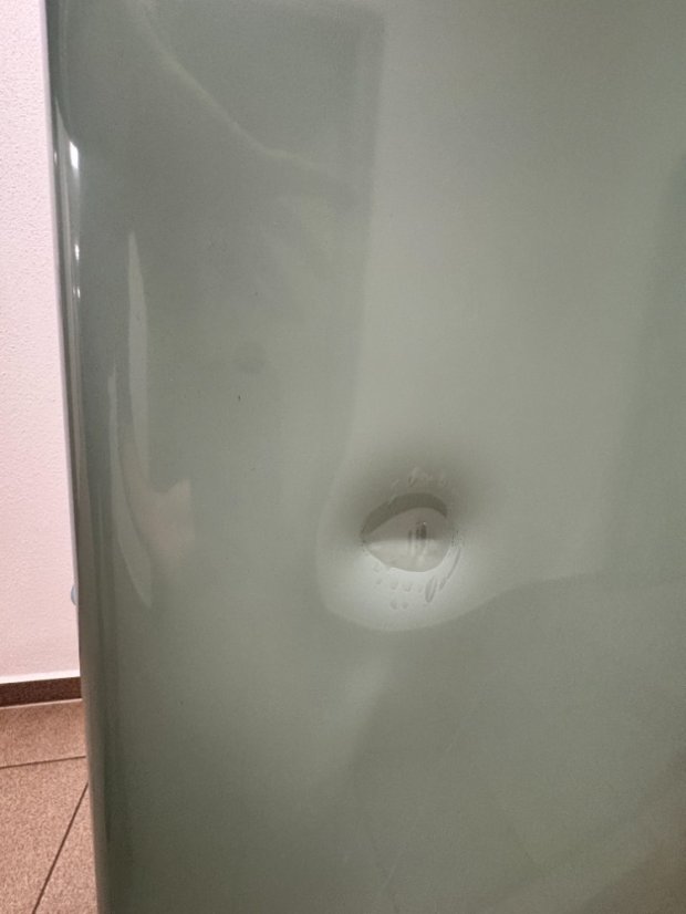 Retro lednice s mrazákem uvnitř - Outlet - DOMO DO91701R/B